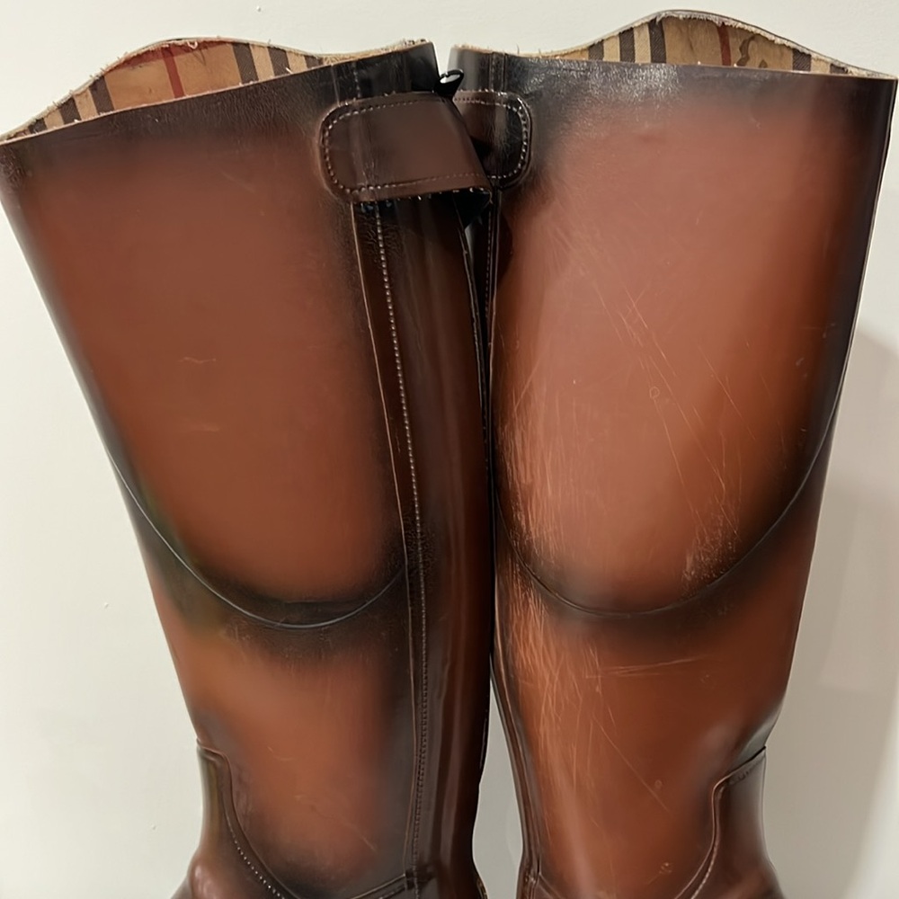 Burberry woman’s Brown Riding Boots size 7 - Picture 8 of 16